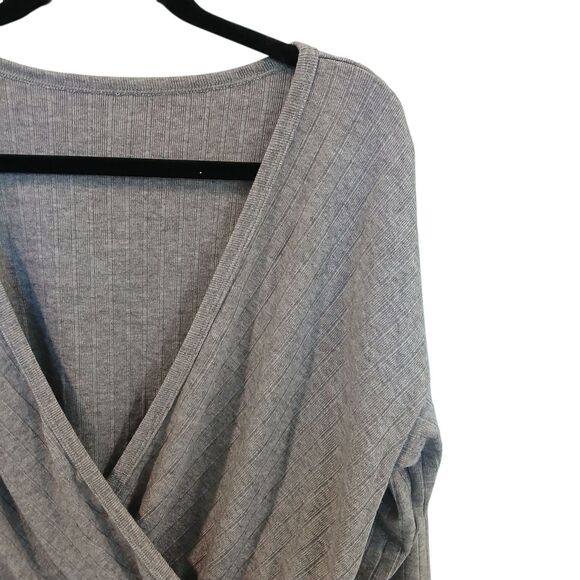 NWT OGL Wide Rib Surplice Top Long Sleeve V Neck Heather Gray Size Small Wrap - Picture 4 of 12